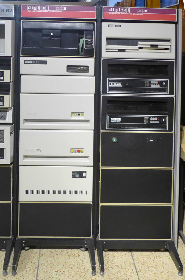 PDP 11/23